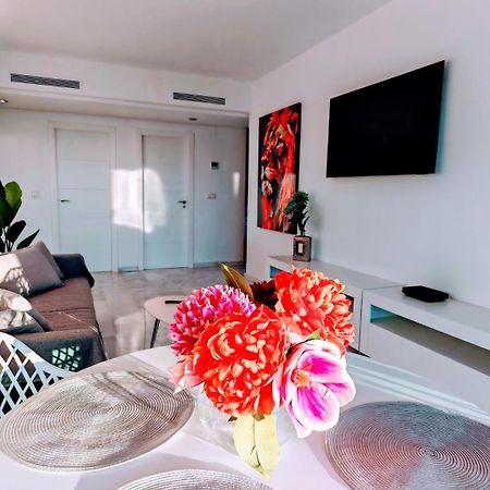 Appartamento Torre Lugano Sea Views  Benidorm Esterno foto