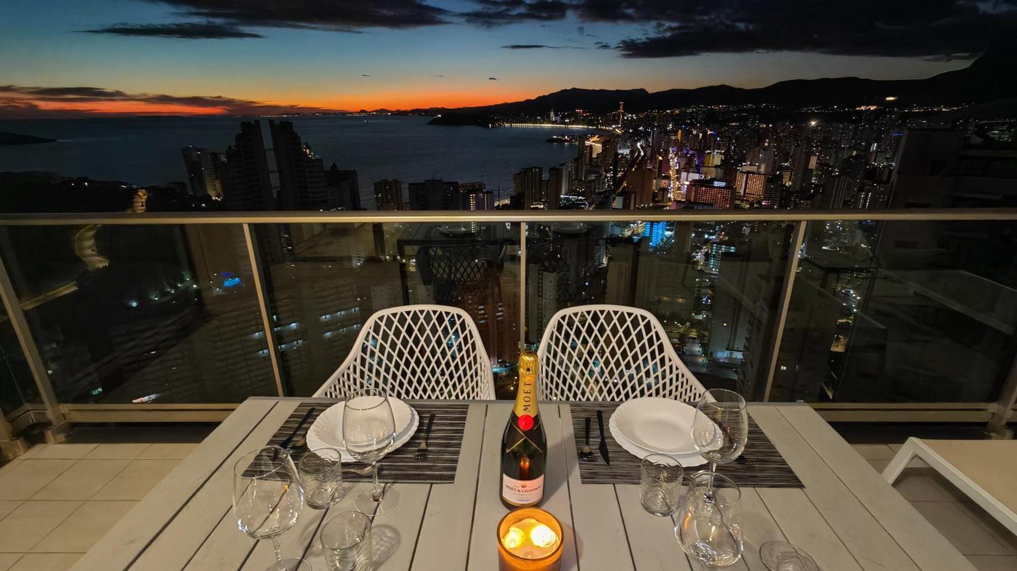 Appartamento Torre Lugano Sea Views  Benidorm Esterno foto