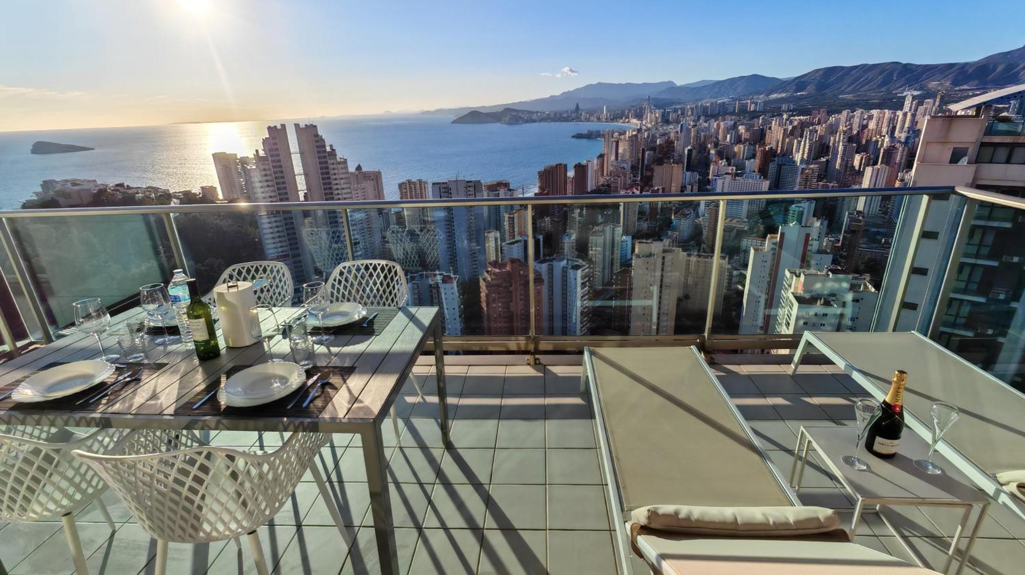 Appartamento Torre Lugano Sea Views  Benidorm Esterno foto