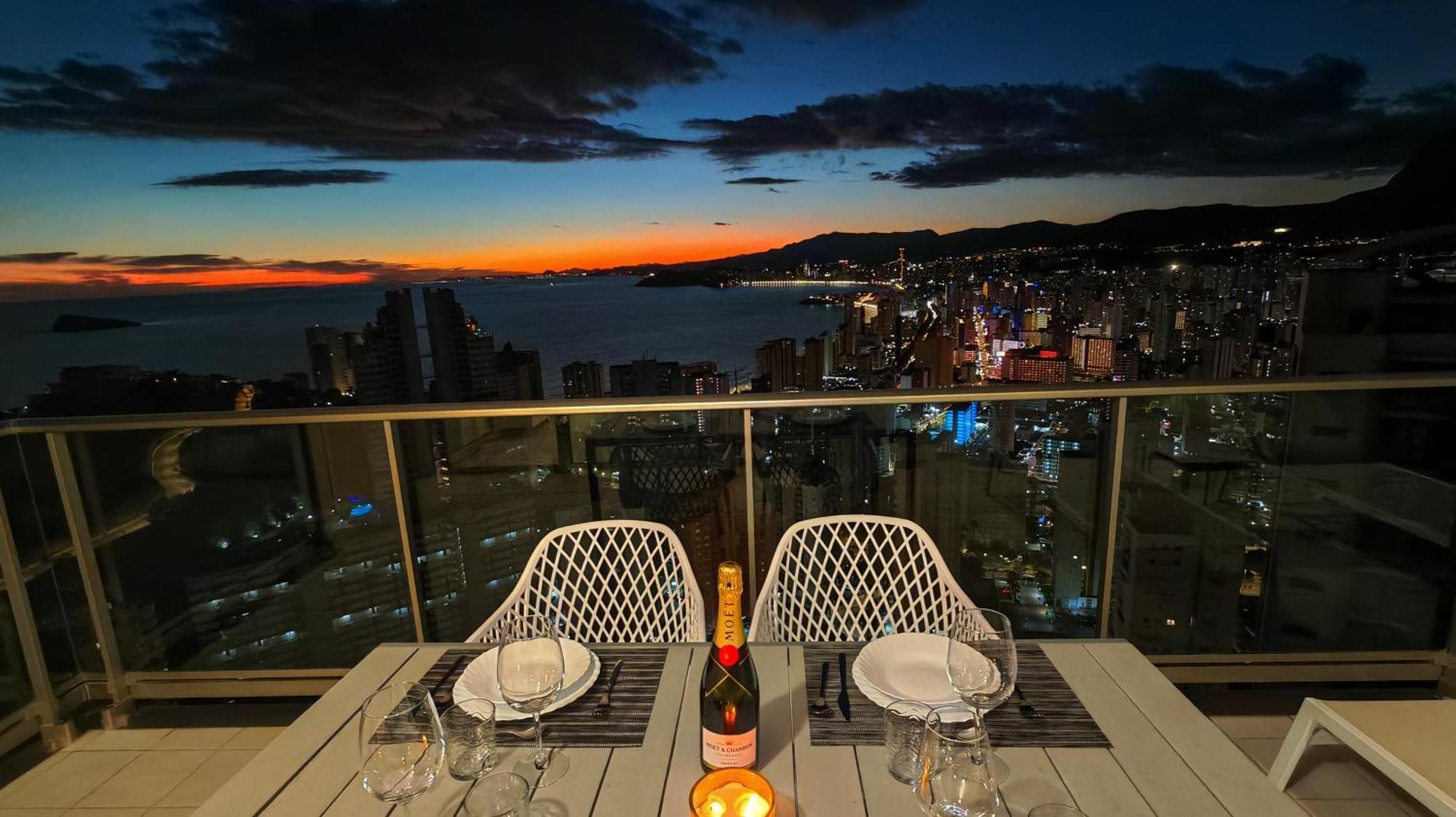 Appartamento Torre Lugano Sea Views  Benidorm Esterno foto