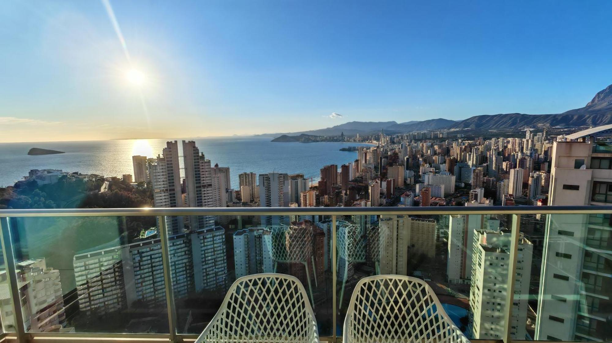 Appartamento Torre Lugano Sea Views  Benidorm Esterno foto