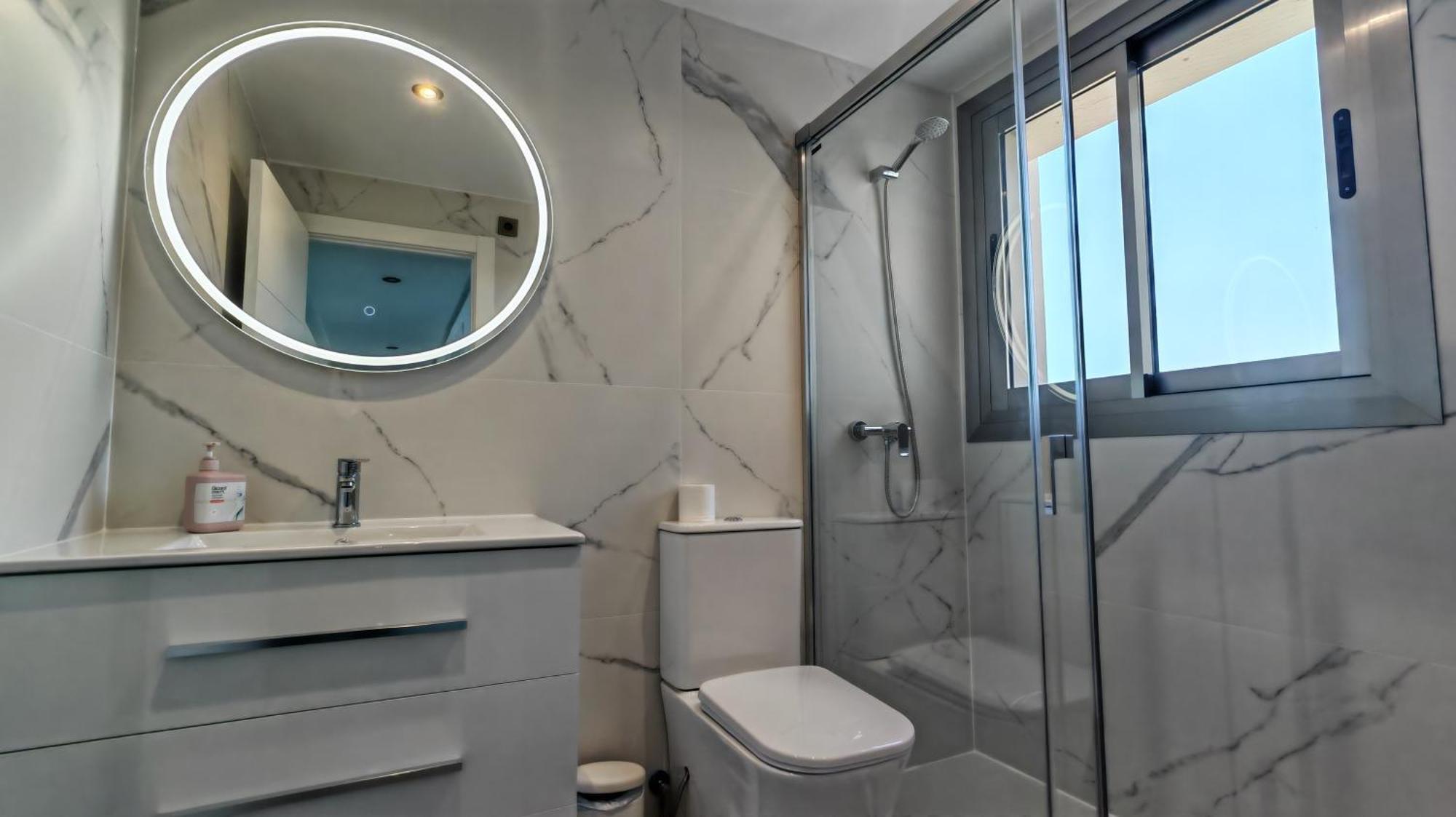 Appartamento Torre Lugano Sea Views  Benidorm Esterno foto